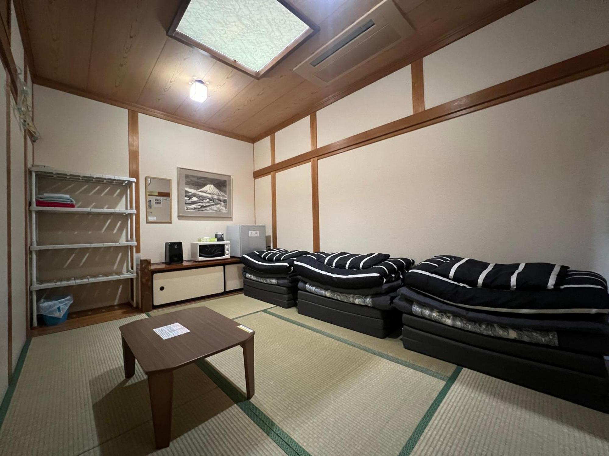 Mt Fuji Hostel Michael'S Фудзі-Йосіда Екстер'єр фото